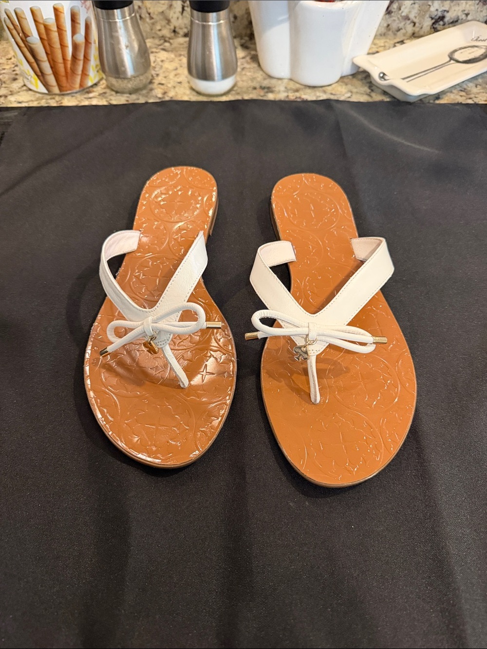 Women’s White Bow Thong Sandals with Tan Footbed